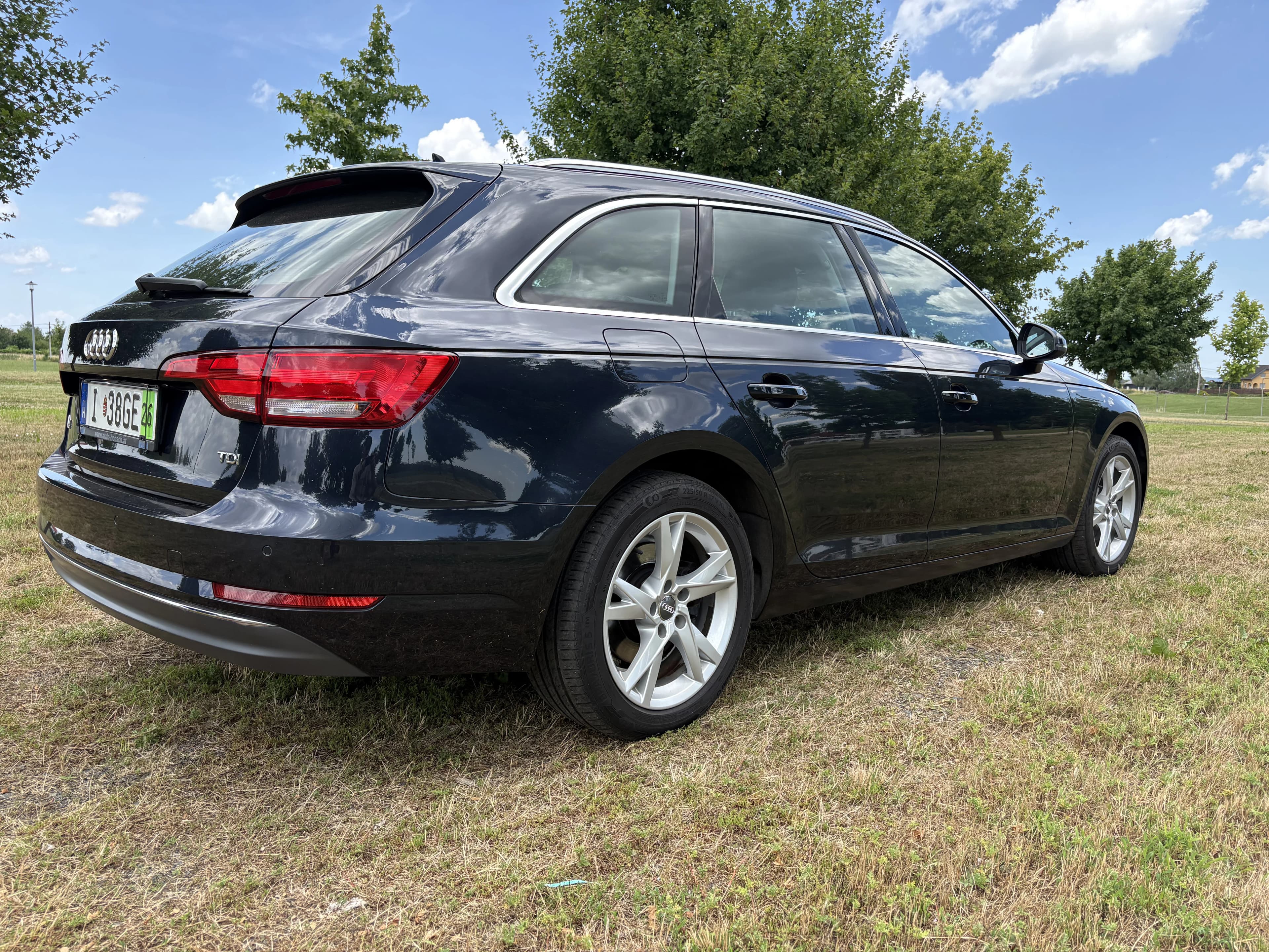 Használt Audi A4 Avant Design S-tronic eladó Zalaegerszegen – fotó 6