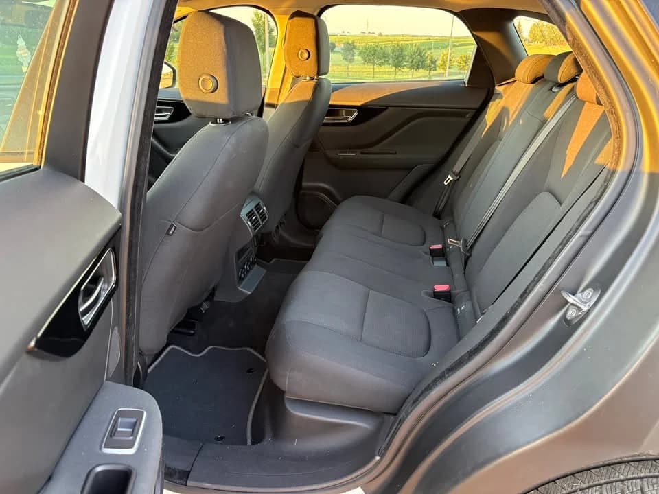 Használt Jaguar F-Pace 20d AWD eladó Zalaegerszegen – fotó 5